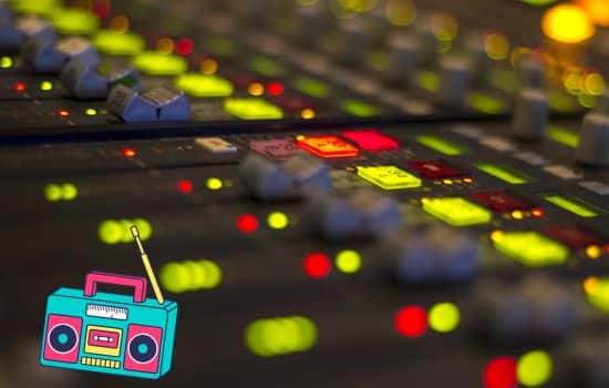 Convierte tu Móvil en una Radio AM y FM y Disfruta Sin Límites