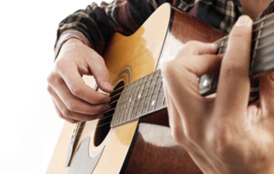 prende a tocar guitarra con las mejores aplicaciones móviles