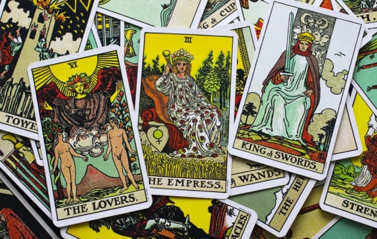 Tarot de Amor: Encuentra la guía que tu corazón necesita