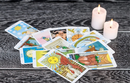 Descubre tu futuro amoroso con el tarot en tu móvil